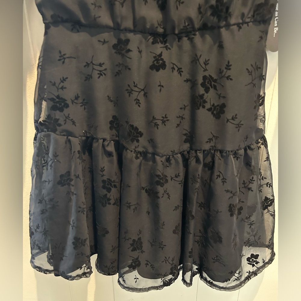 NWT - Girls size 16, pretty black midi dress, tired skirt, 3/4 length sleeve - Picture 4 of 13